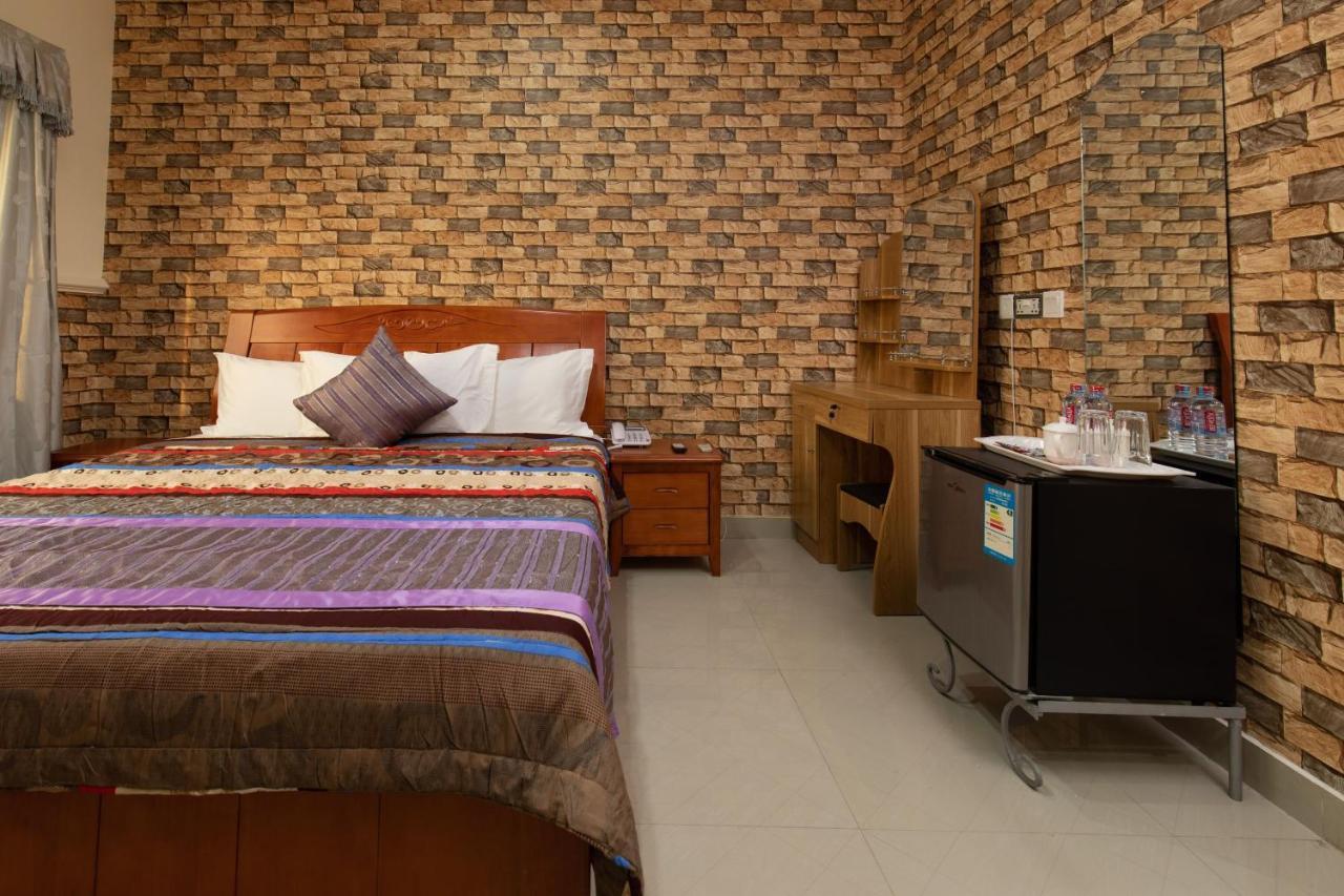 Ag Hotel And Suites Ogbodjo Exteriör bild