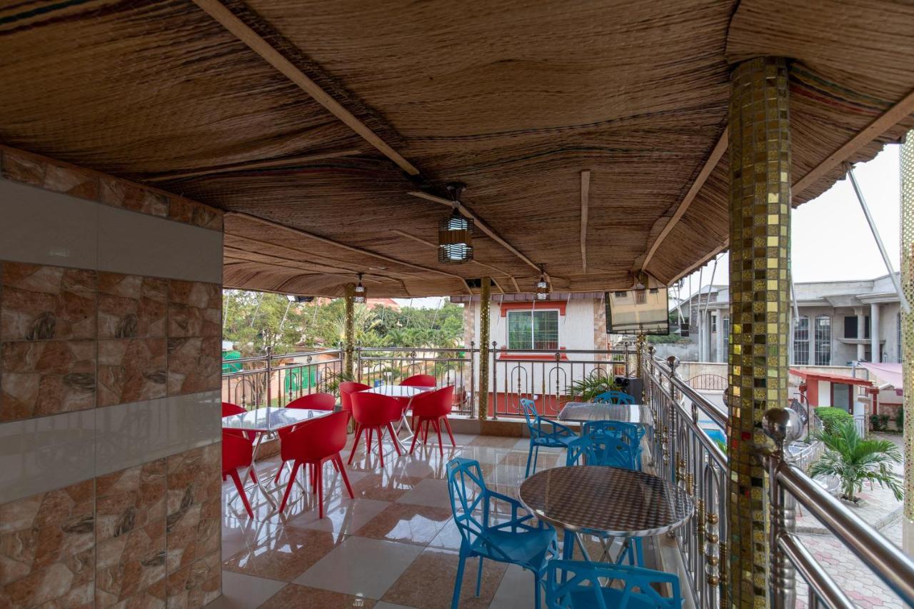 Ag Hotel And Suites Ogbodjo Exteriör bild