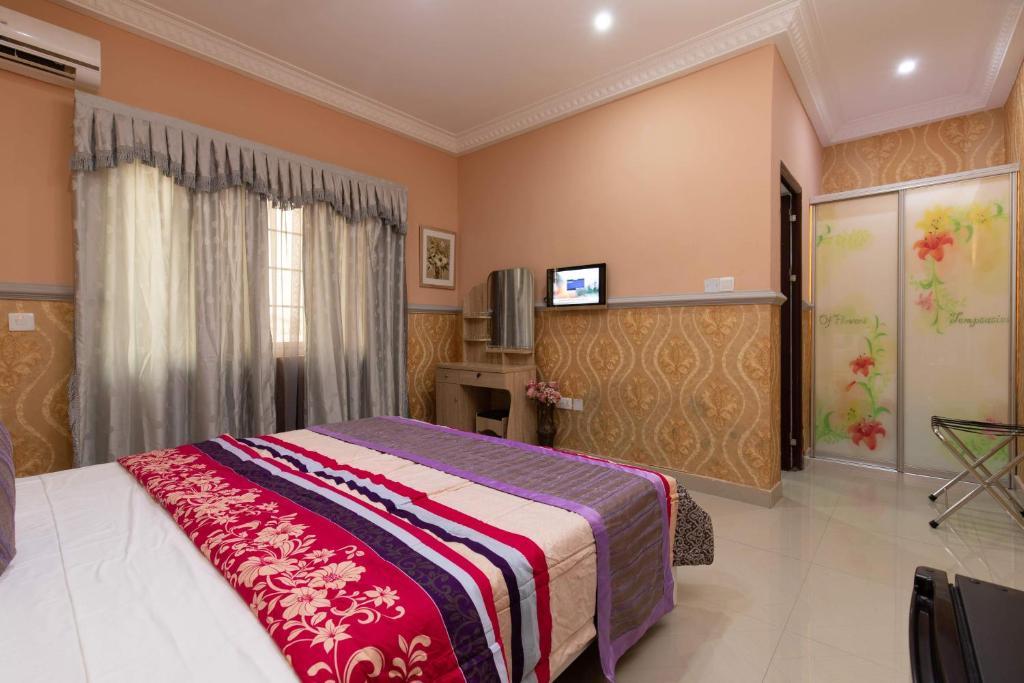 Ag Hotel And Suites Ogbodjo Exteriör bild