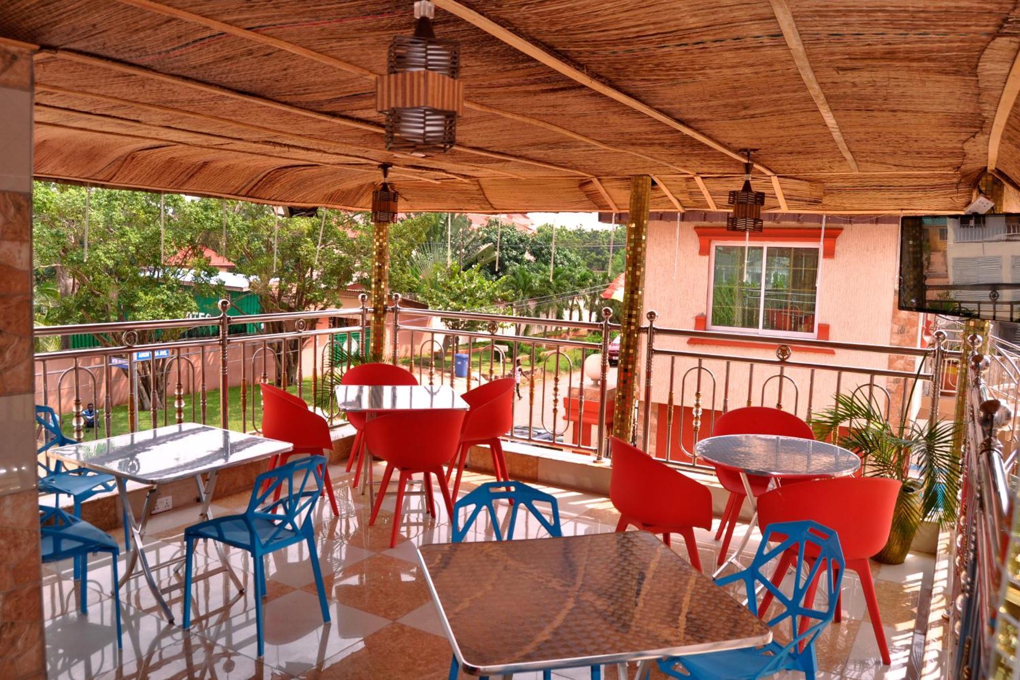 Ag Hotel And Suites Ogbodjo Exteriör bild