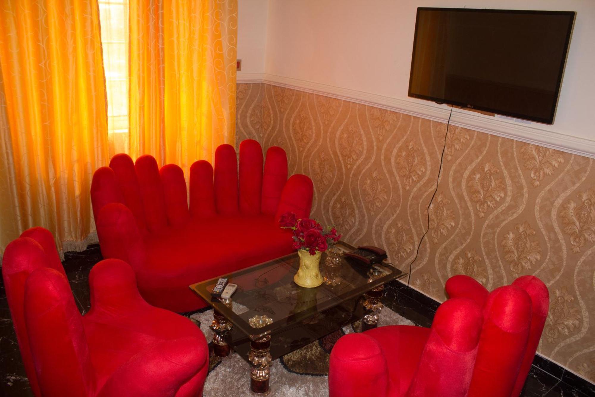 Ag Hotel And Suites Ogbodjo Exteriör bild